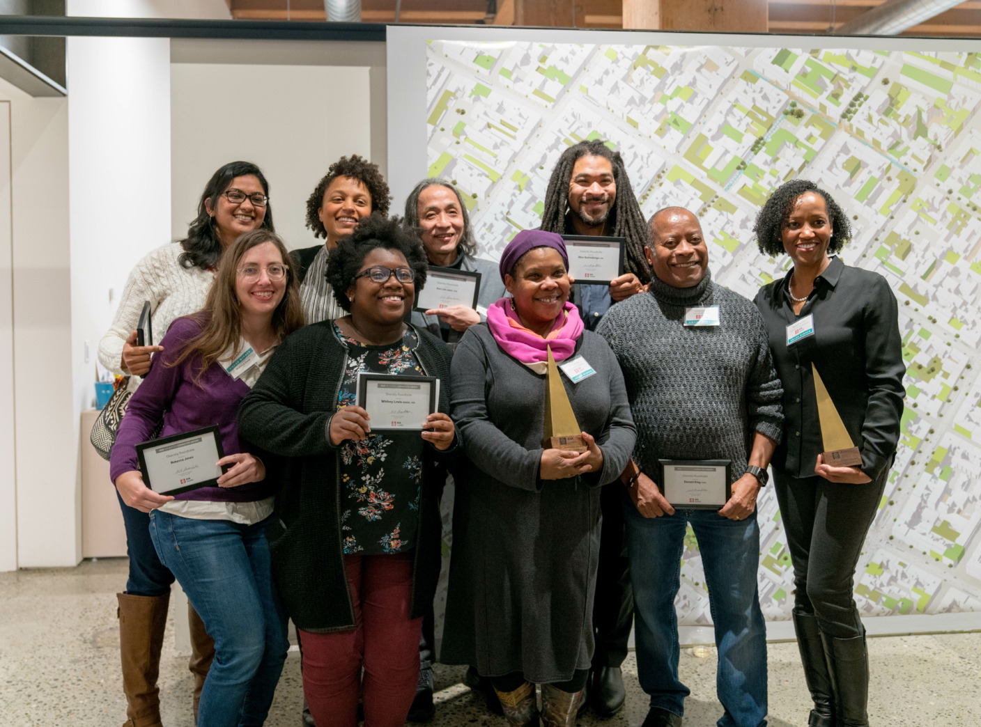 Diversity Roundtable receives the AIA Seattle Committee Award at the 2018 Parti