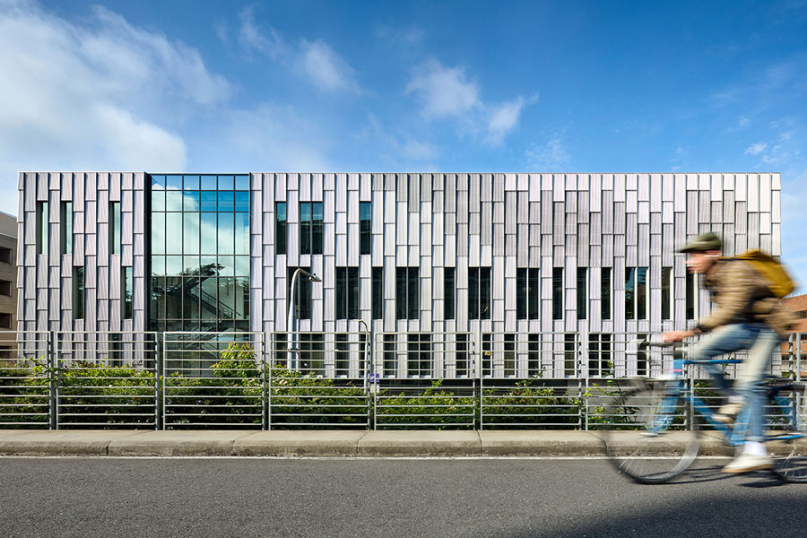 Join us for a guided tour of two outstanding educational facilities on the University of Washington Campus; the new Health Sciences Educational Building and the Hans Rosling Center for Population Health.